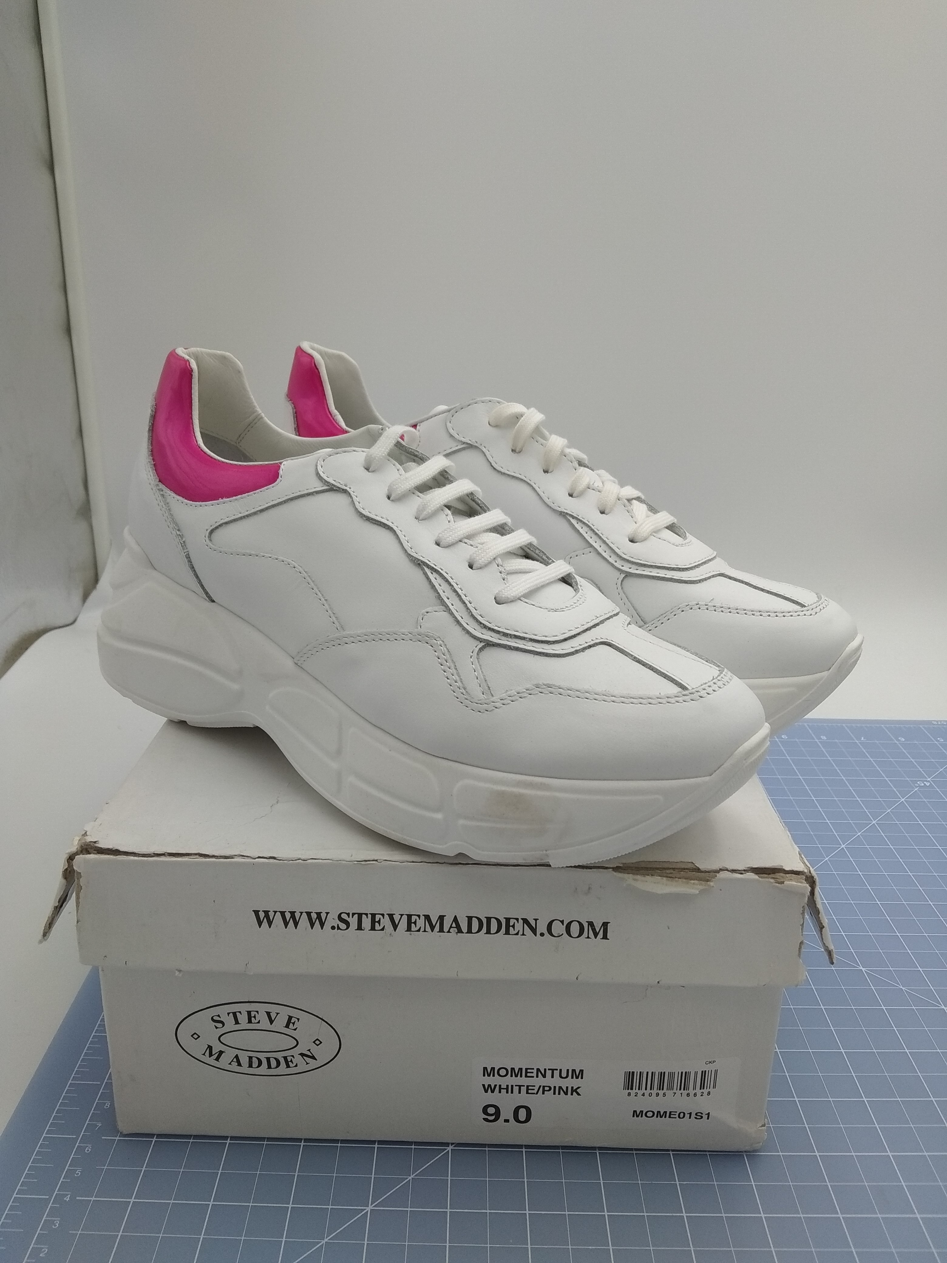 Кроссовки женские Steve Madden / размер 9.0
