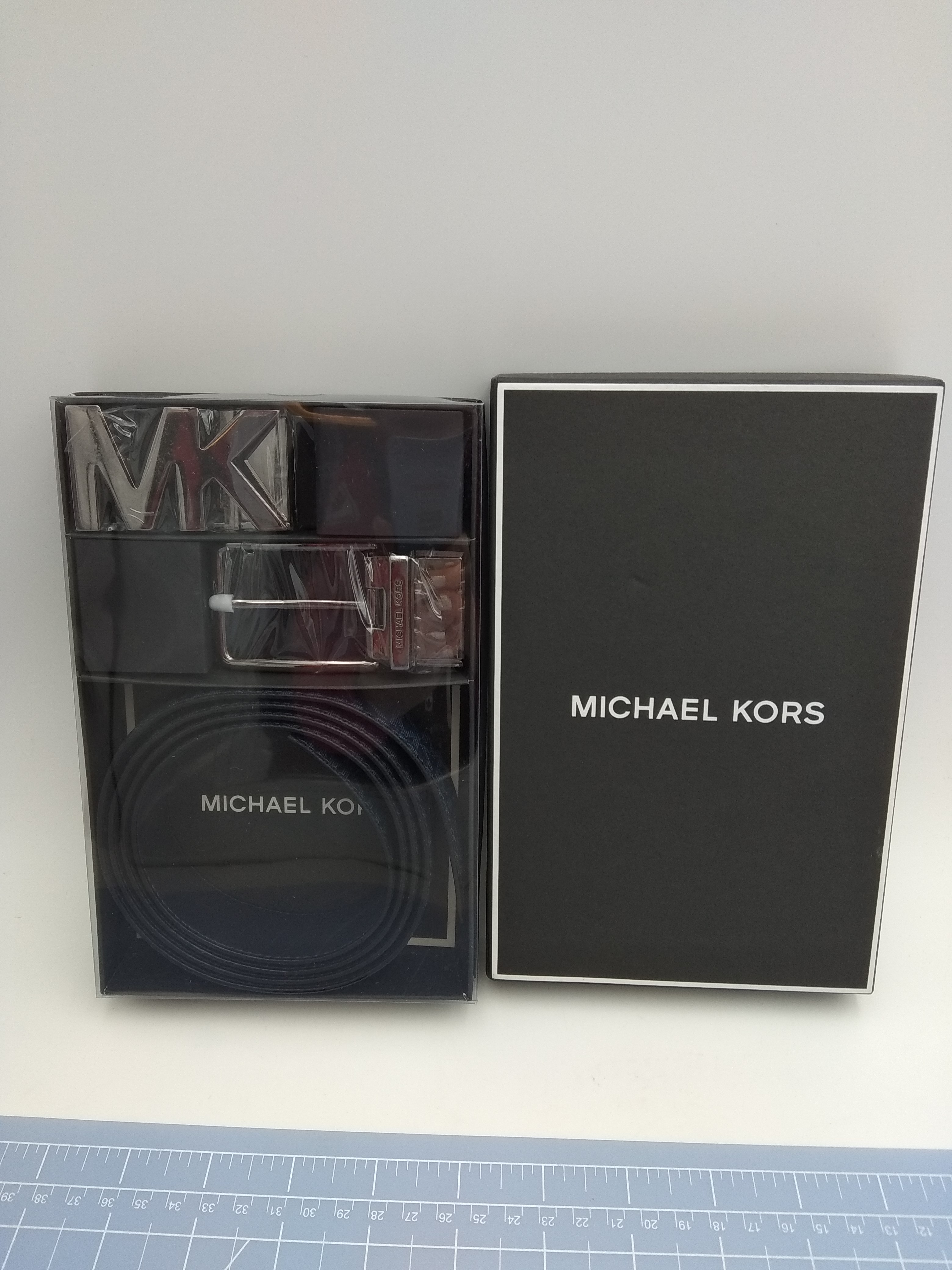 Michael Kors / Leather Belt Box Set