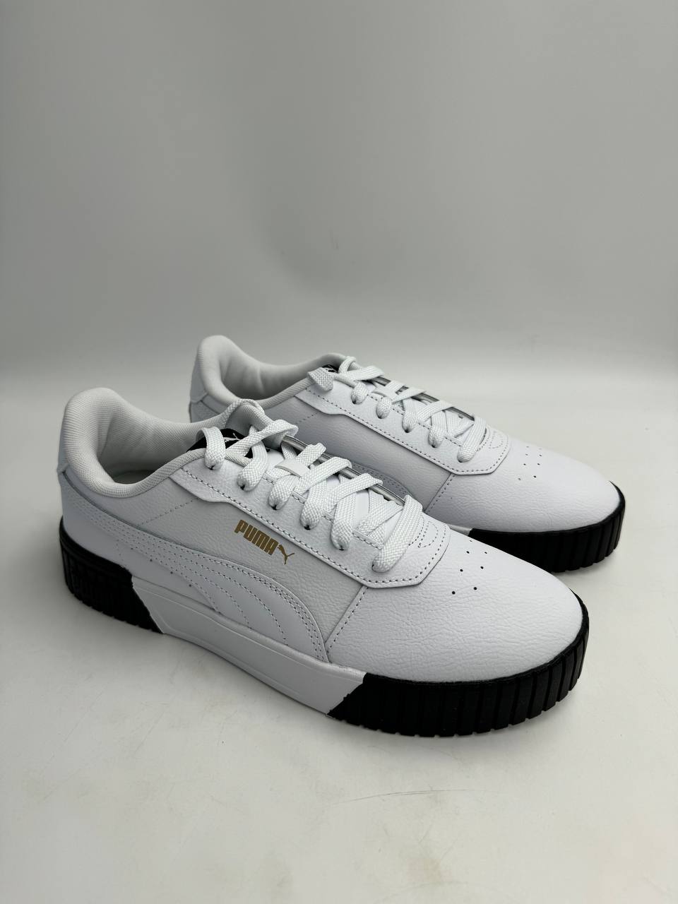 Женские кроссовки Puma / Размер 11US