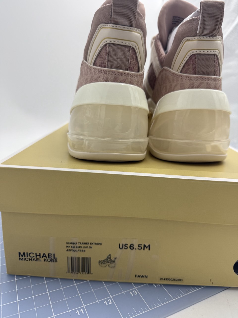 Кроссовки роз. Michael Kors US 6.5M